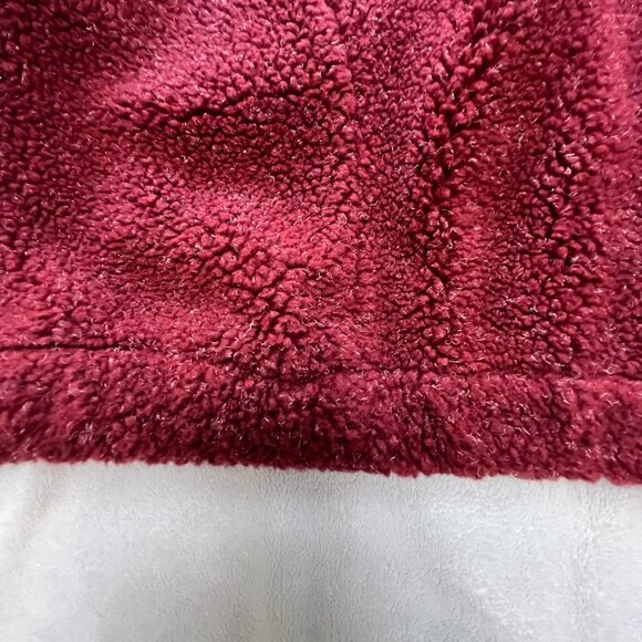 Men’s XL Maroon Sherpa Vest with Mickey Mouse – Disney Cozy & Stylish‎ - Picture 7 of 9